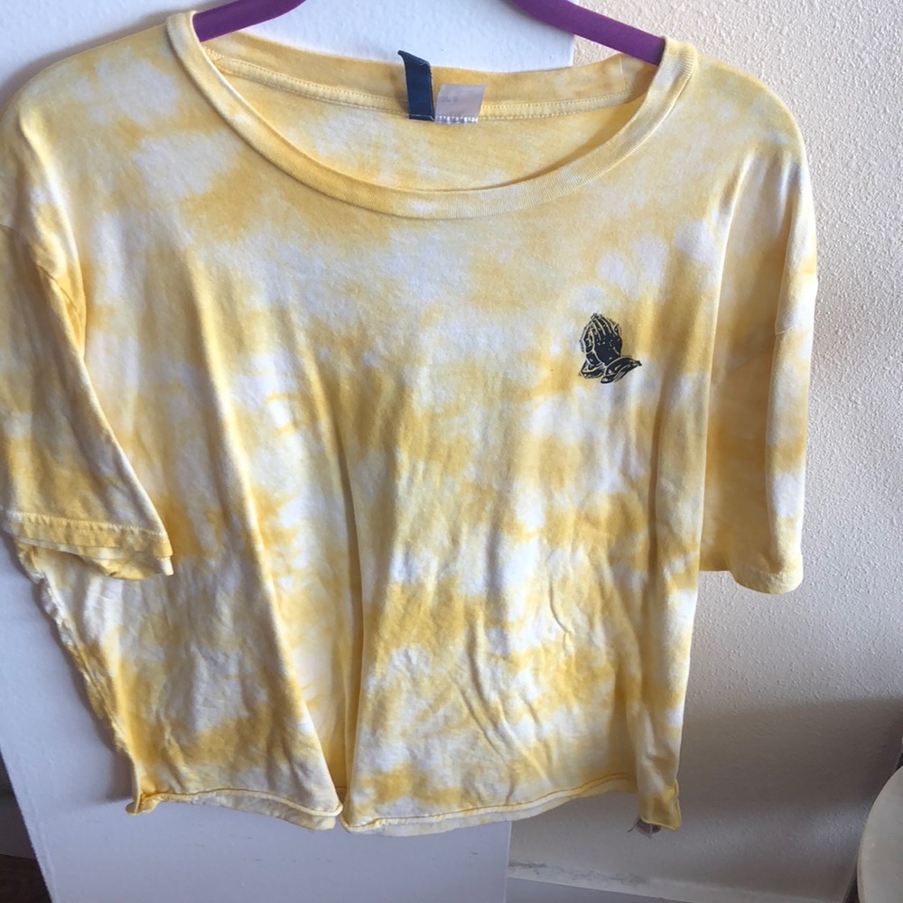 Graphic tee